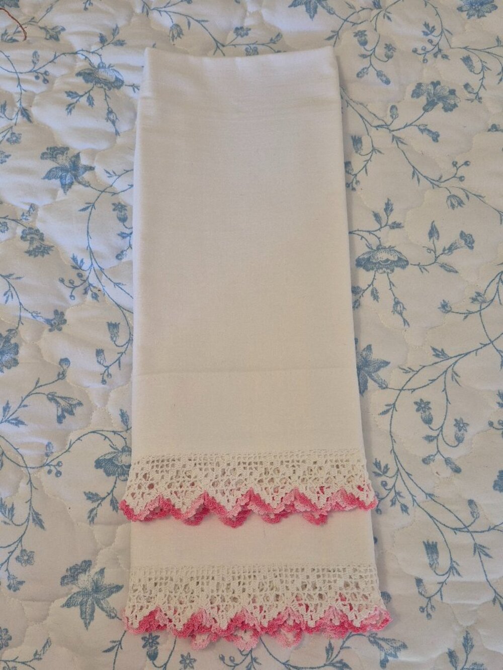Crochet Lace Edge Pillow Cases Ombre Pink Cottagecore